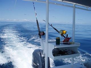 A deep sea fishng boat trolling - FishingInfo.co.za